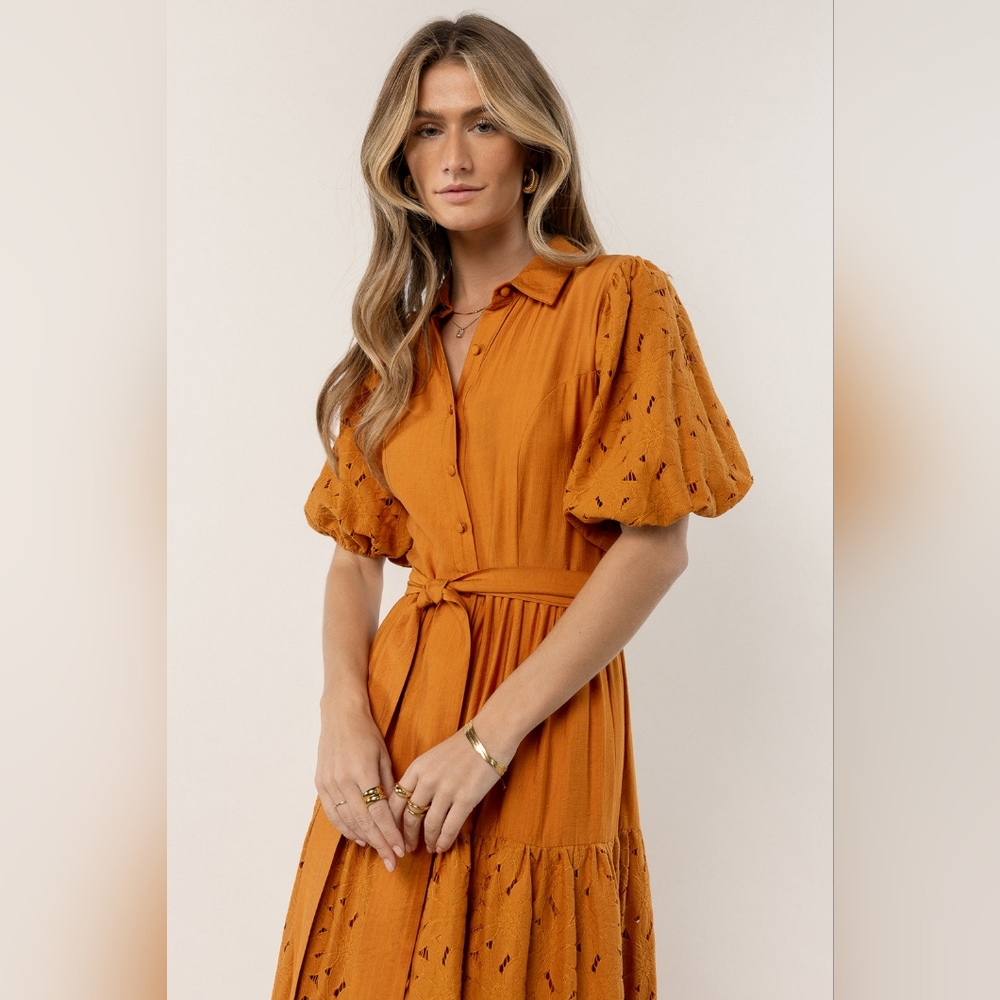 OPHELIA LACE MIDI DRESS IN MUSTARD
